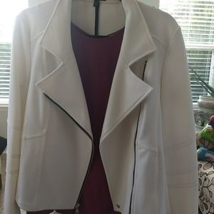 EXPRESS white jacket in excellent condition!